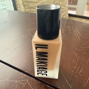 Il Makiage Foundation 120 series CL